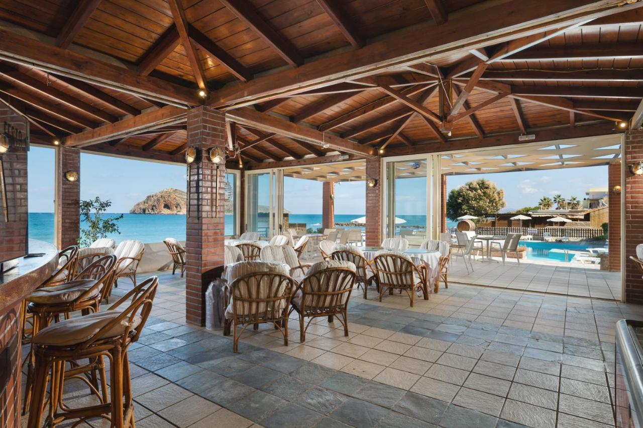Hotel Haris On The Beach Agia Marina  ภายนอก รูปภาพ