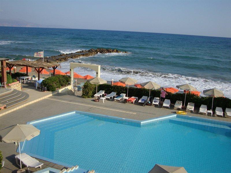 Hotel Haris On The Beach Agia Marina  ภายนอก รูปภาพ