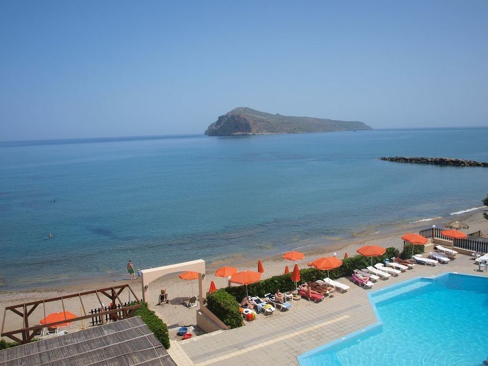 Hotel Haris On The Beach Agia Marina  ภายนอก รูปภาพ
